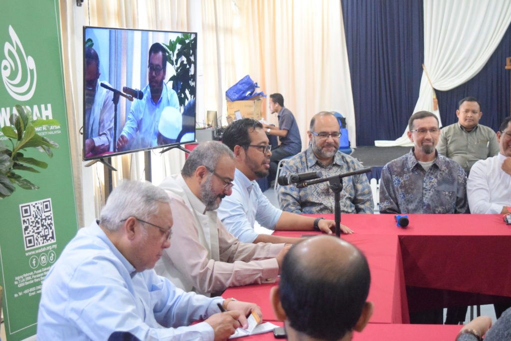 Wacana telah dipengerusikan oleh Dr. Zulkifli Hasan, Pengerusi Lembaga Pengarah Bina Ilmu Sdn Bhd., KDH.