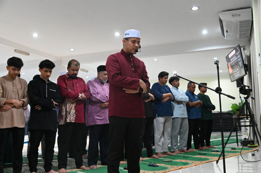 Dato’ Dr. Muhammad Nur Manuty